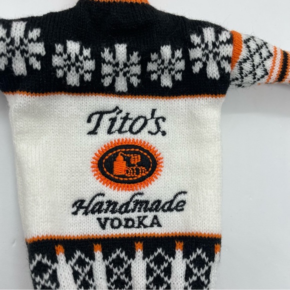 Titos Handmade Vodka Mini Ugly Christmas Sweater Bottle Cover Collectible Koozie - Picture 3 of 4